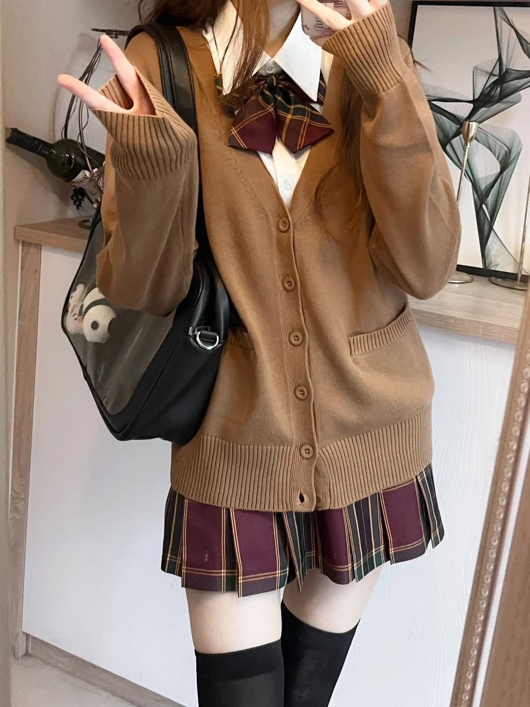 Japanese fashion solid color V - Japanese Snacks 评论和价格